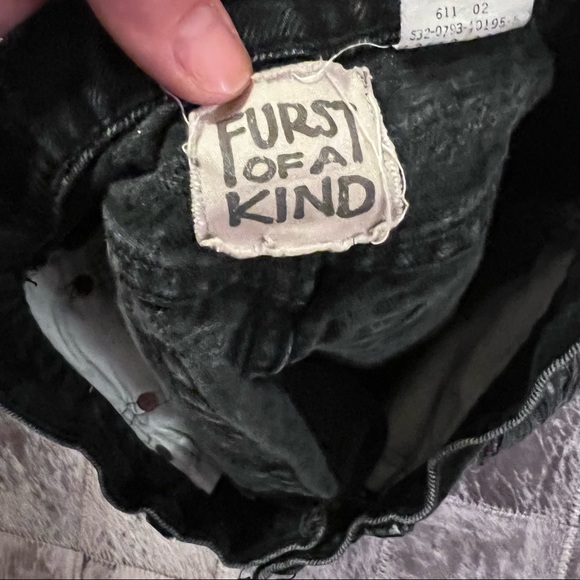 Vintage Levi’s Booty High Waist Ripped Torn Pockets Sz 9 - Picture 6 of 6